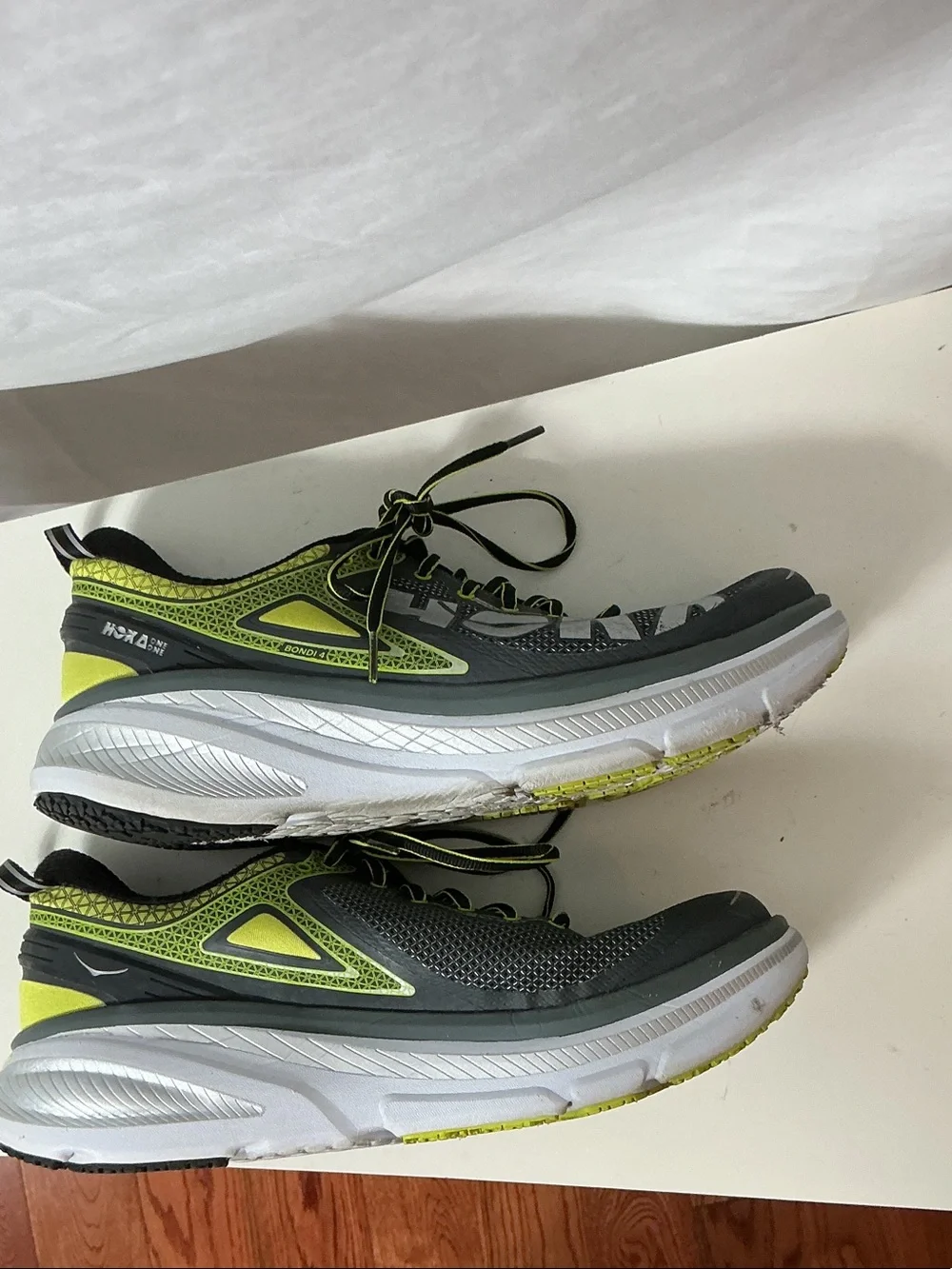 Hoka Bondi 4 Men's Running Shoes - Gray & Neon Yellow